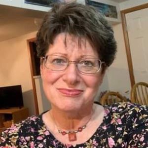 Meet your Posher, Carolyn